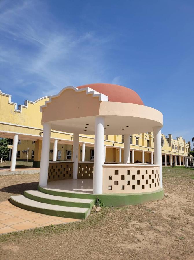 Hotel Portico Norte Tartagal Exterior photo