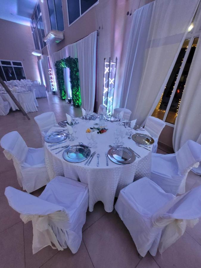 Hotel Portico Norte Tartagal Exterior photo